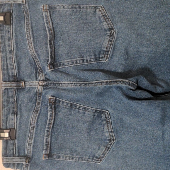 Old Navy Light Blue Frayed Hem High Rise Denim Jeans. Size 10 P - Picture 6 of 8